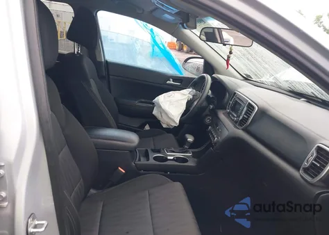 2017 Kia Sportage Lx z USA, uszkodzony, nr VIN KNDPMCAC1H7177561